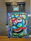 Håndmalt og kult maleri på lerret. Pop art stil med figur som fargerik kunst. Stort maleri til stueveggen, bilde med mye farger. Original kunst / originalt maleri av norsk kunstner.  thumbnail