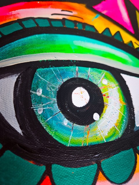 Detaljer fra fargerikt pop art maleri på lerret (fargerik kunst av norsk kunstner)